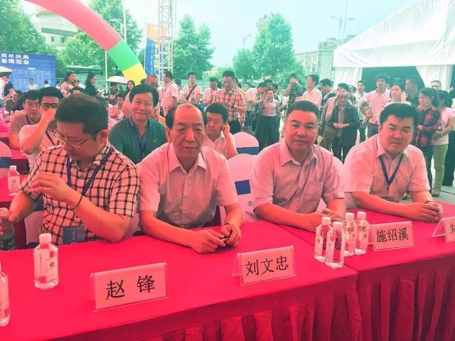 燃氣烤爐,旋轉爐,熱風(fēng)循環(huán)爐,冷凍醒發(fā)箱,起酥機,組合爐-賽思達-世界級烘焙設備品牌