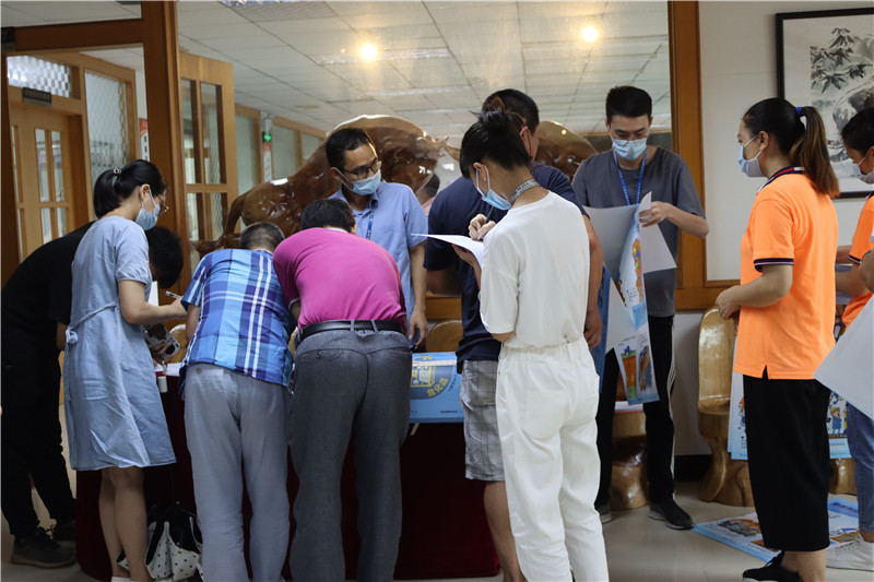 從化區明珠工業(yè)園安監中隊組織石海片區企業(yè)在賽思達開(kāi)展觀(guān)看工礦商貿企業(yè)的安全生產(chǎn)事故警示教育片活動(dòng)